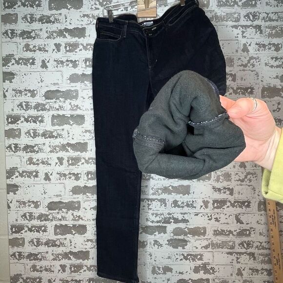 Carhartt | women fleeced lined denim jeans relaxed fit - Picture 9 of 10